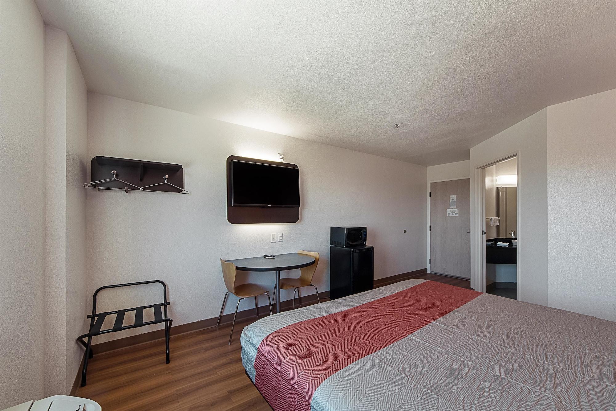 Motel 6-San Antonio, Tx - Downtown - Alamo Dome Экстерьер фото