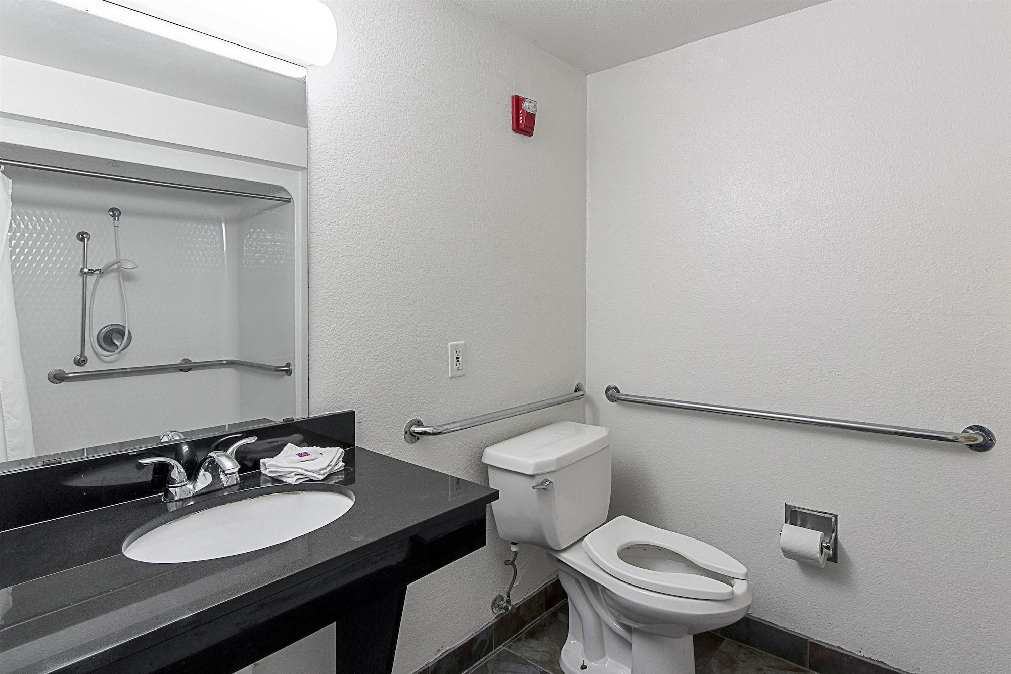 Motel 6-San Antonio, Tx - Downtown - Alamo Dome Экстерьер фото