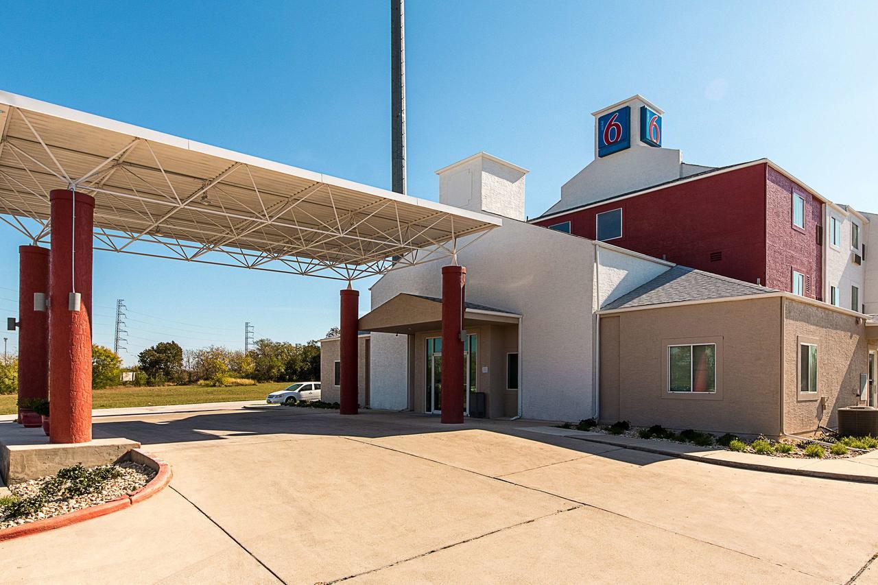 Motel 6-San Antonio, Tx - Downtown - Alamo Dome Экстерьер фото