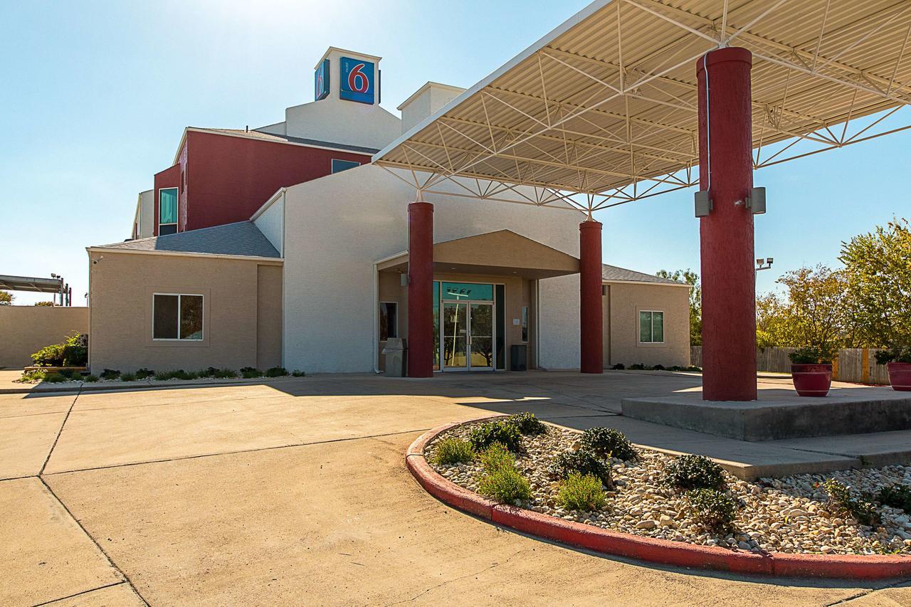 Motel 6-San Antonio, Tx - Downtown - Alamo Dome Экстерьер фото