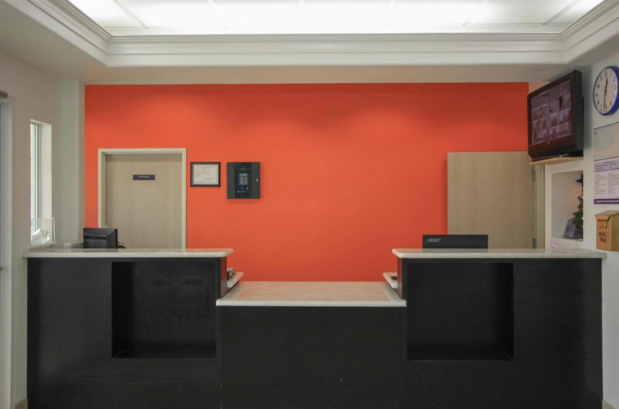 Motel 6-San Antonio, Tx - Downtown - Alamo Dome Экстерьер фото